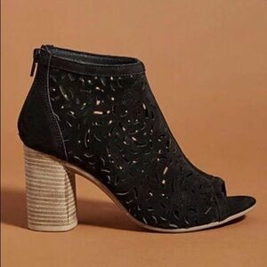 Anthropologie Morena Gabbrielli Floral Shooties